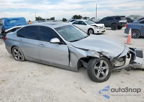 2015 BMW 320 I z USA, uszkodzony, nr VIN WBA3B1C58FK139050